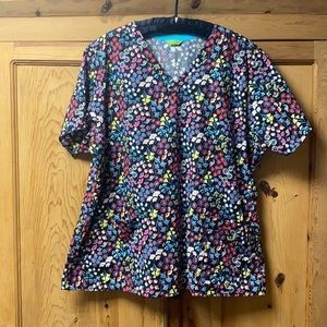 Vera Bradley print scrub top